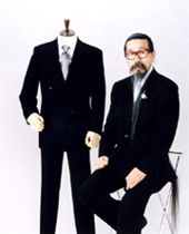 Single-breasted, peaked lapel, two-button black suits